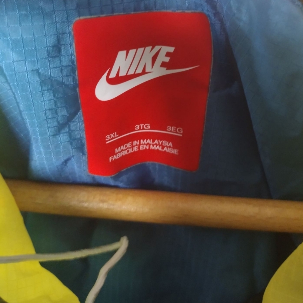 Nike Tech Hyperfuse Windrunner Windbreaker Jacket - image 4